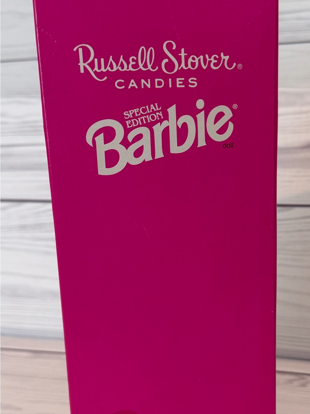 1995 Russell Stover Candies Barbie Pink, White, Yellow & Green, new, unopened - Picture 2 of 2